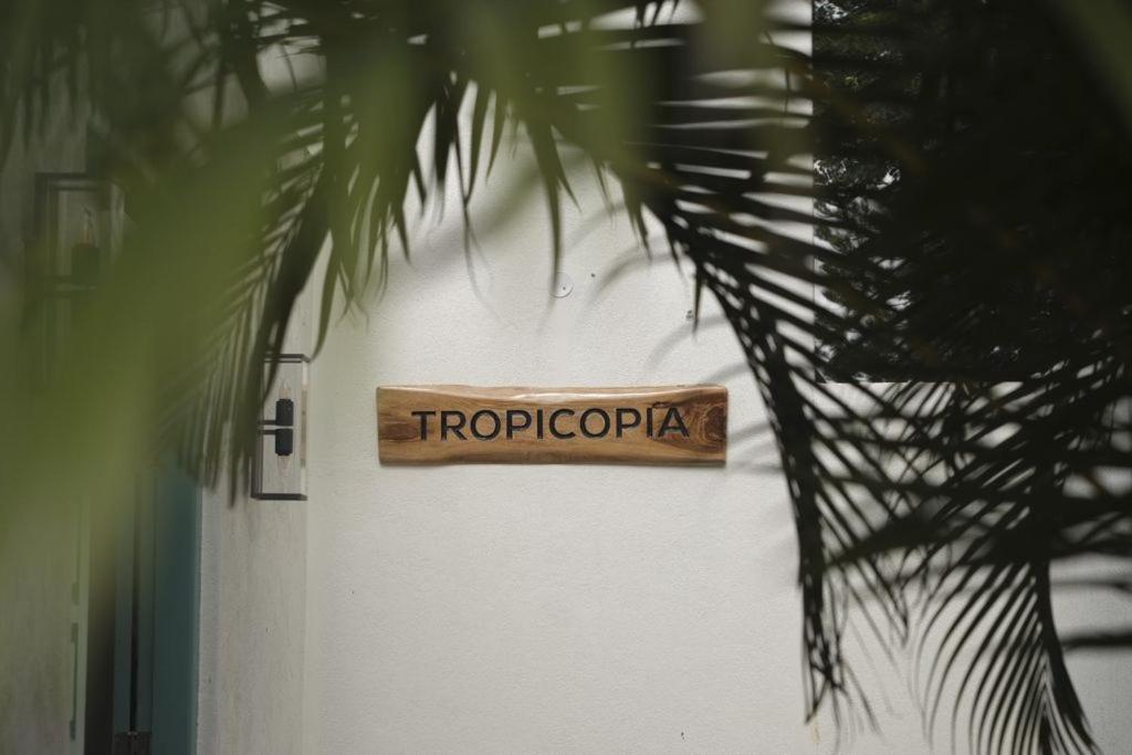 Hotel Tropicopia Mysore Esterno foto